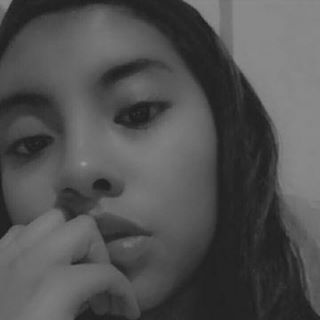 Profile Picture of Aline Alvarez (@aline.alvarez.522) on Facebook