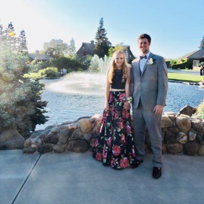 Profile Picture of Kelly (@kelly_engel10) on Twitter