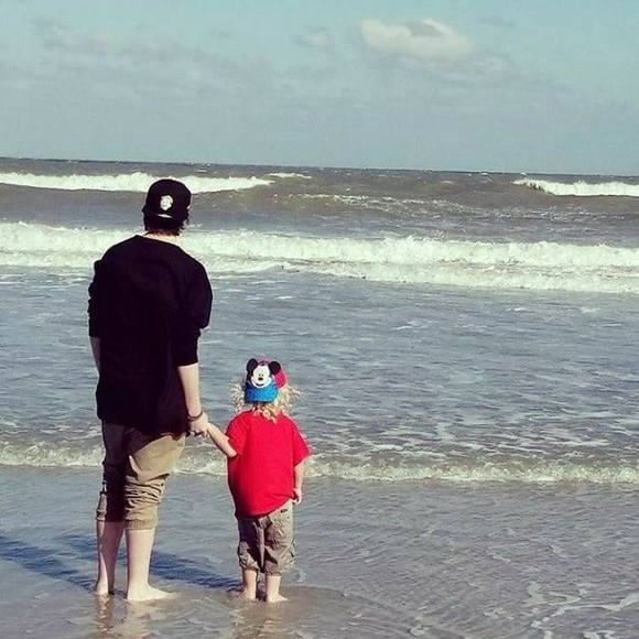 Profile Picture of Andon Heidebrink (@andonh0126) on Poshmark