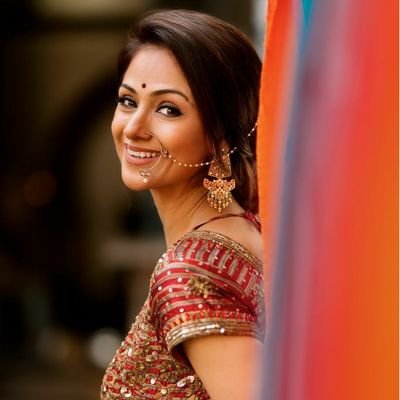 Profile Picture of Simran (@SimranbaggaOffc) on Twitter