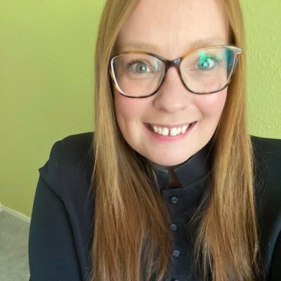 Profile Picture of Amy S (@LattesAndLlamas) on Twitter