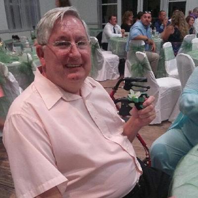 Profile Picture of Roger Ernest (@1LonelyBird) on Twitter