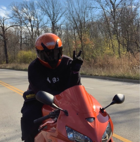 Profile Picture of Edi Smlatic (@edismlatic) on Poshmark
