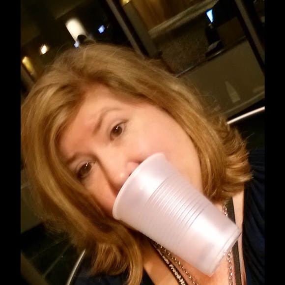 Profile Picture of Tessa Cucullu (@tryred1) on Poshmark