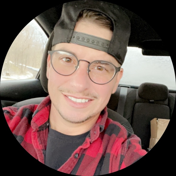 Profile Picture of Cole Domonkos (@coleslaw87) on Poshmark