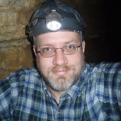 Profile Picture of David H. Kime (@blueflannelguy) on Twitter