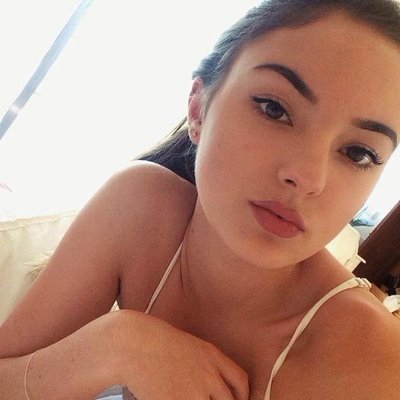 Profile Picture of Louise Cobb (@Disturbed0729) on Twitter