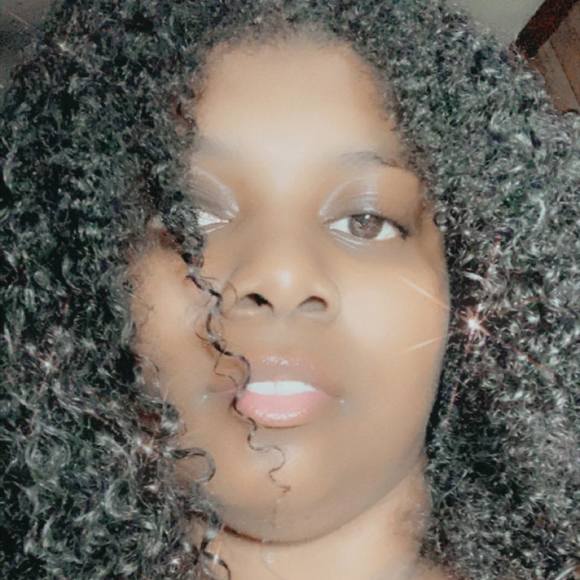 Profile Picture of Jazmine Poole (@jazzeejae) on Poshmark