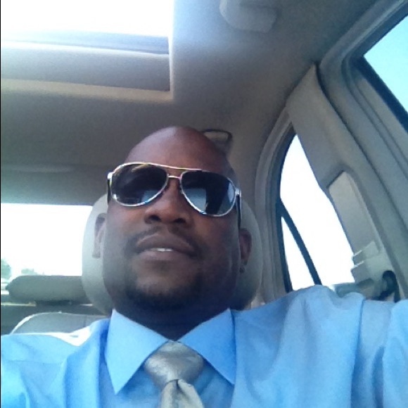 Cory Rasdall - Poshmark Profile Picture of Cory Rasdall (@smoove1736) on Poshmark