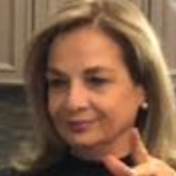 Profile Picture of Neomie Ettinger (@nomica) on Poshmark