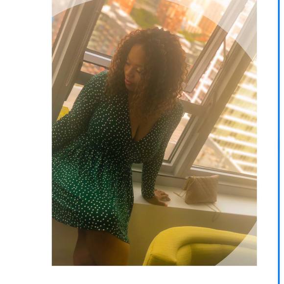 Profile Picture of Melody Barnes (@melo2yu) on Poshmark