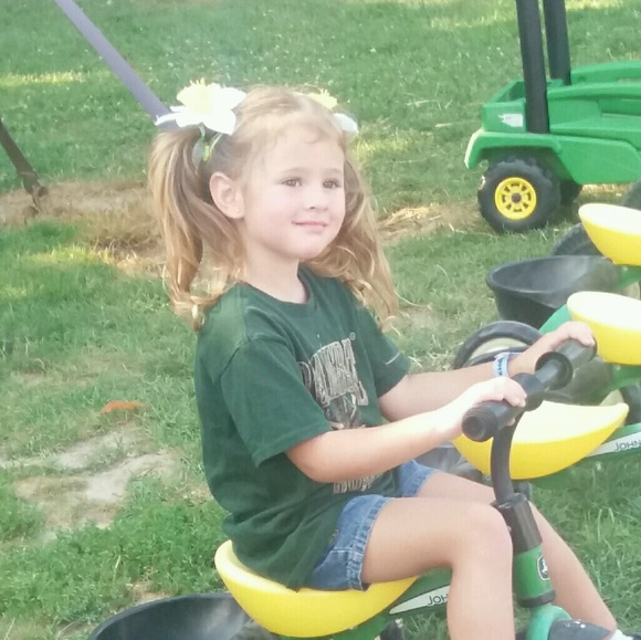 Profile Picture of Dawn Whitlock (@littlerodney1) on Poshmark