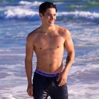 Profile Picture of Ashton's Girl (@TaylorZastrow) on Twitter