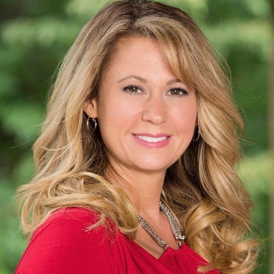 Profile Picture of Denise Hunter (@DeniseAHunter) on Twitter
