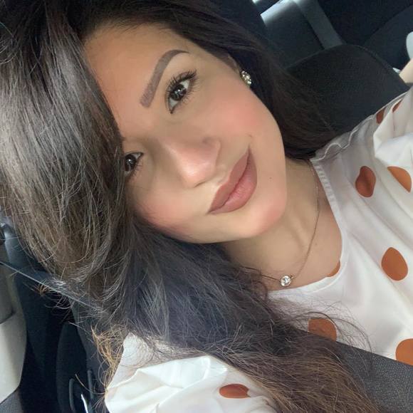 Profile Picture of Sally M. skeik (@sallyskeik) on Poshmark