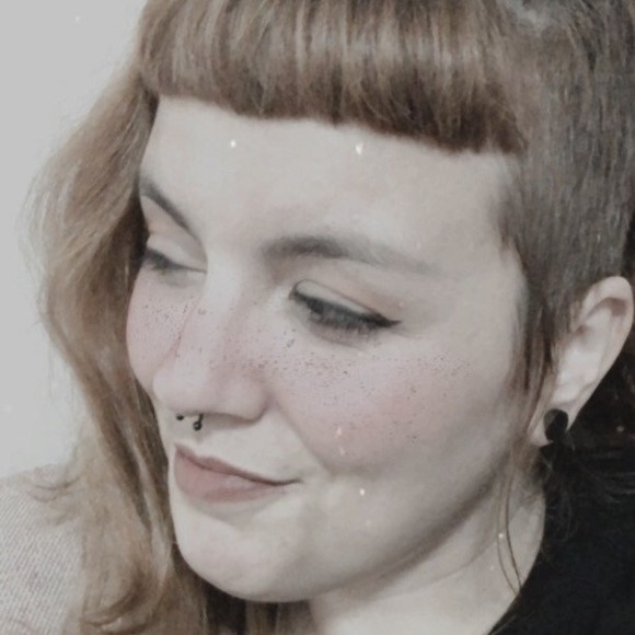 Profile Picture of Juliana Bruzzi (@acj4055230) on Poshmark