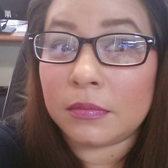 Profile Picture of Ana Tabarez (@anatabarez93257) on Poshmark