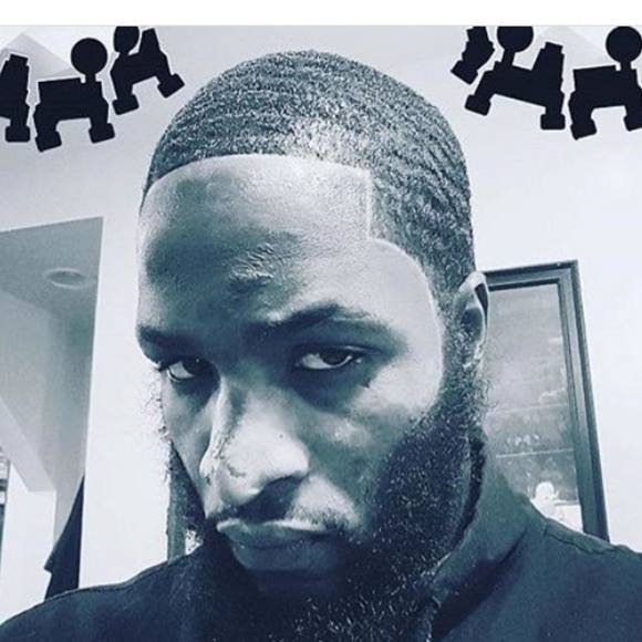 Profile Picture of Darrell Harper (@darrell_harper) on Poshmark