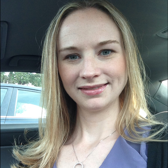 Profile Picture of Courtney Duran (@ccon0509) on Poshmark