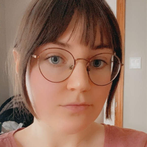 Profile Picture of Francesca Keene (@peachyykeene) on Poshmark