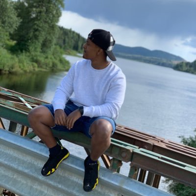 Profile Picture of G.Derrick Levy🇷🇼 (@KatleenLevyG) on Twitter