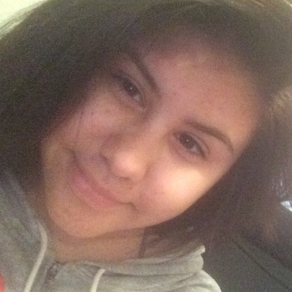 Profile Picture of Denise Moessner (@583) on Poshmark