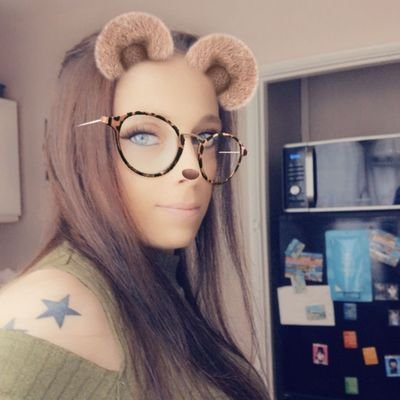 Profile Picture of Marie King (@marieking92x) on Twitter