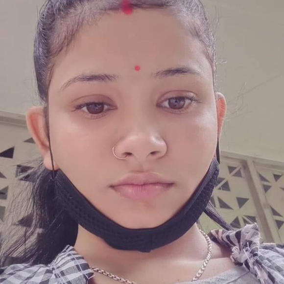 Profile Picture of Anamika Roy (@roy791128) on Poshmark