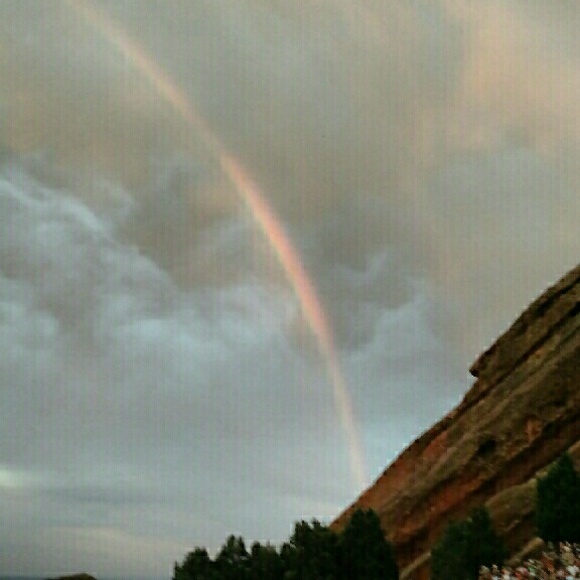 Profile Picture of Lisa Hutzell (@pasoulsister) on Poshmark