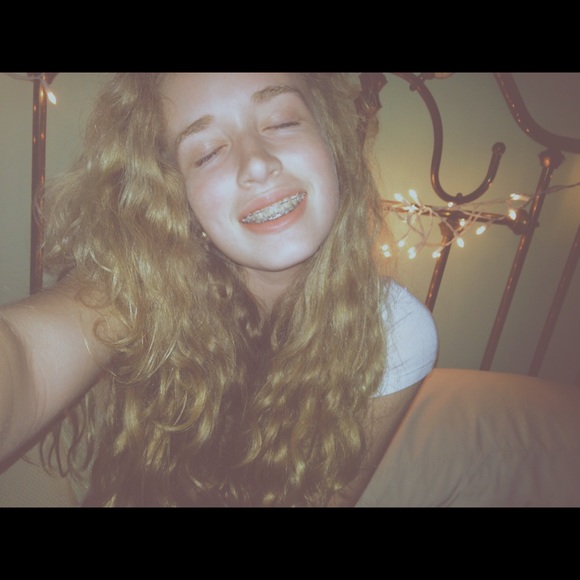 Profile Picture of Madelyn Bircher (@madelynbirher) on Poshmark