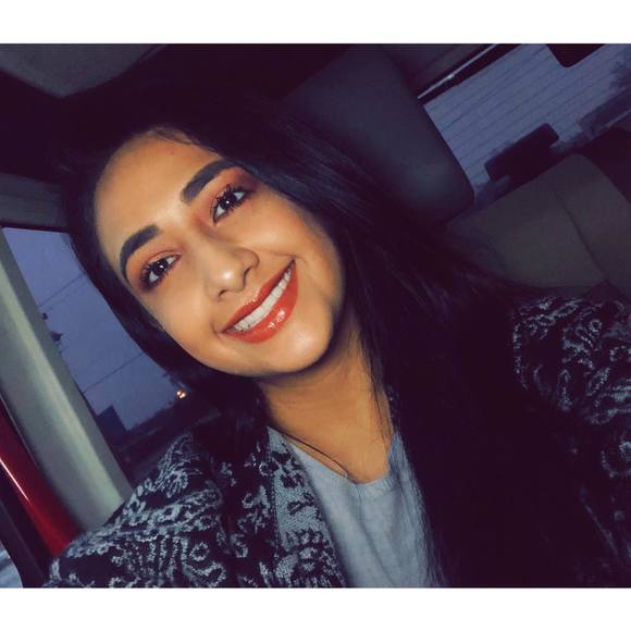 Profile Picture of Cindy Rodriguez (@cindy_2901) on Poshmark