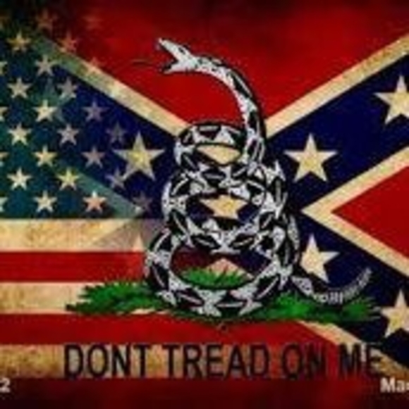 Profile Picture of Logan Fulcomer (@loganfulcomer) on Poshmark