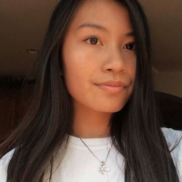 Profile Picture of Jasmine Do (@jasminetdo) on Poshmark