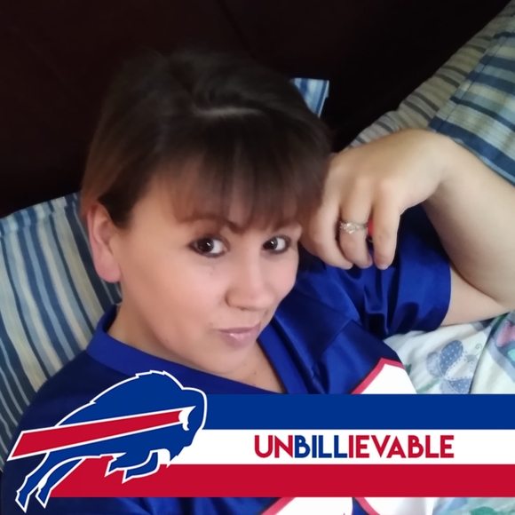 Profile Picture of Christine Petteway (@chrissylove5683) on Poshmark