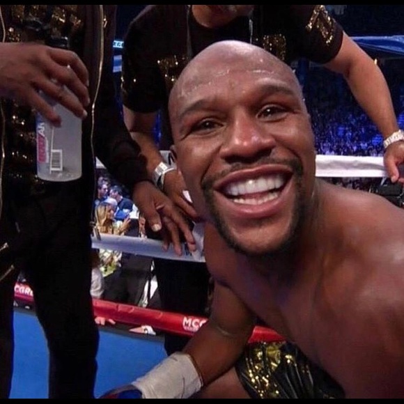 Profile Picture of Thomas Handy (@tomh483) on Poshmark