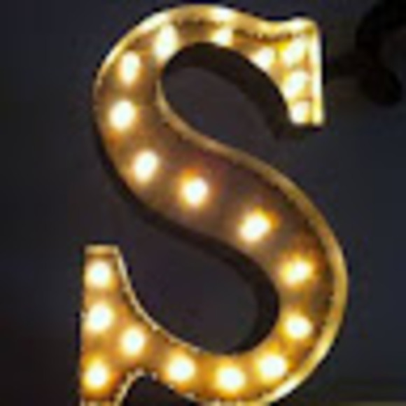 Profile Picture of Sandy Mozier (@smozi) on Poshmark