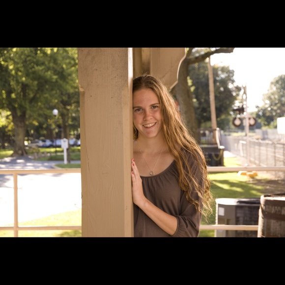 Profile Picture of Amanda Drexel (@drexelam13) on Poshmark