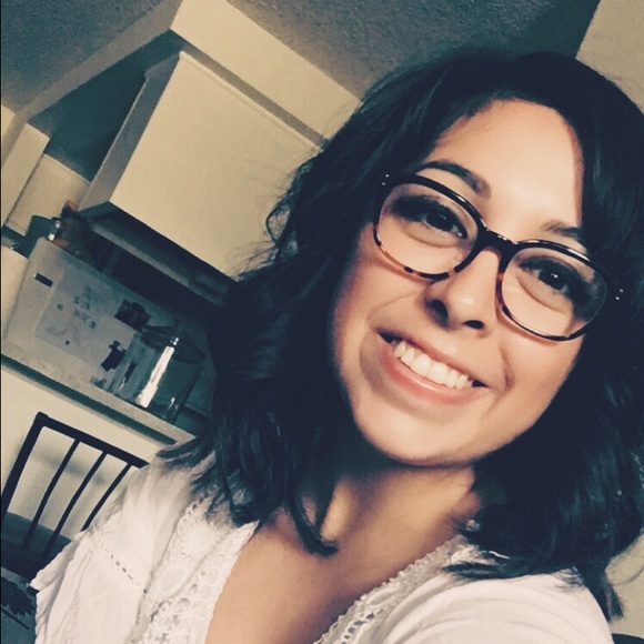 Profile Picture of Brianna Jauregui (@coldplay42) on Poshmark