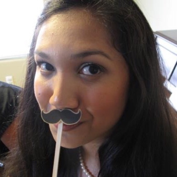 Profile Picture of Kamalani Macmaster (@chingaling808) on Poshmark