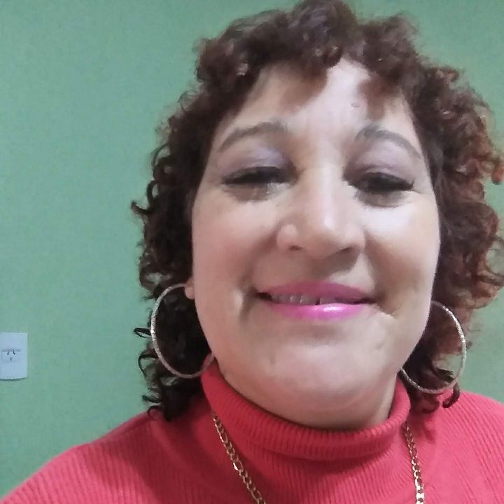 Profile Picture of carperez (@carlola3) on Tiktok