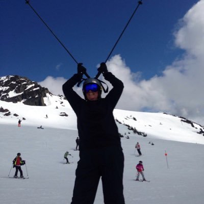 Profile Picture of Tara Read (@tararead7) on Twitter