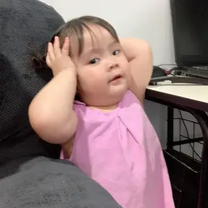 Profile Picture of cuộc sống canada bé LiLy pha (@lilyphan02) on Tiktok