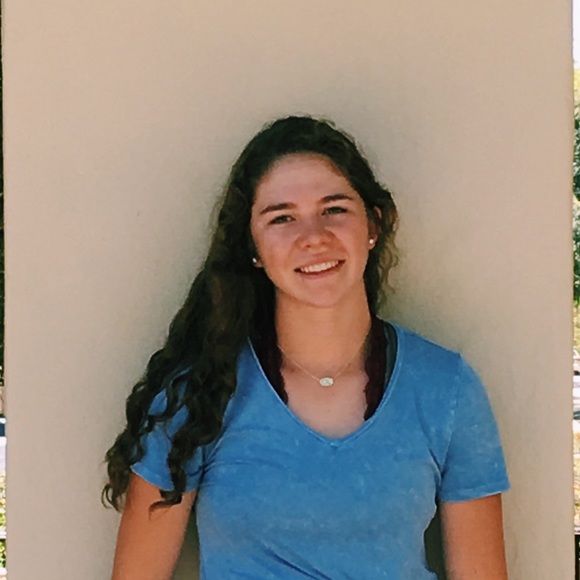 Profile Picture of Caitlin Thumann (@caitlinthumann) on Poshmark