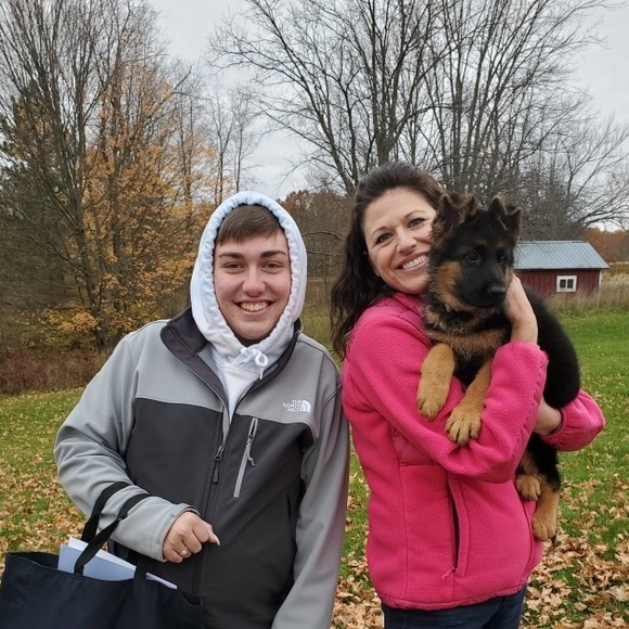 Profile Picture of Hayden Hull (@haydenhull1) on Poshmark