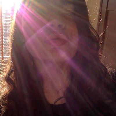 Profile Picture of Paula (@lanadel_whitman) on Twitter