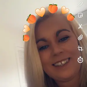 Profile Picture of Janinegordon 🤍 (@@janinegordon1993) on Tiktok