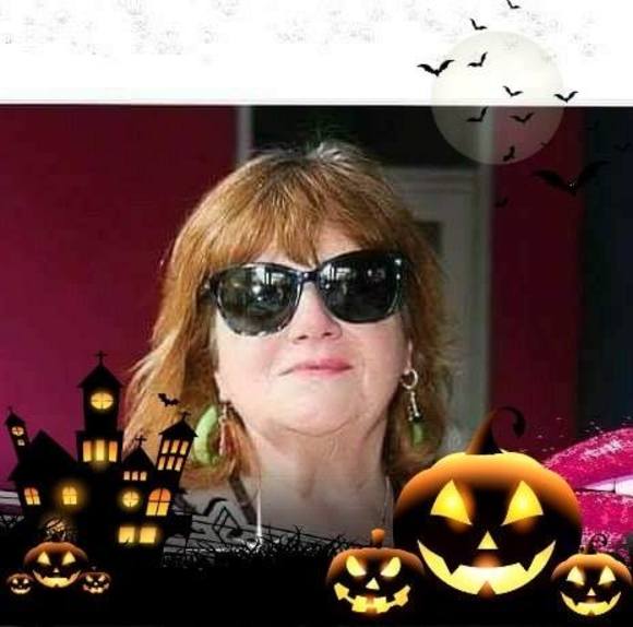 Profile Picture of Loretta Mccarthy (@lorettam2019) on Poshmark