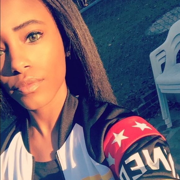 Profile Picture of Angel Mcclary (@angelmcclary) on Poshmark