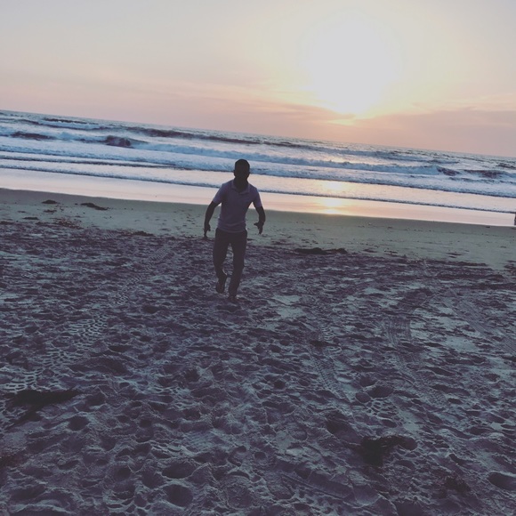 Profile Picture of Miko Rodriguez (@miko_anthony) on Poshmark