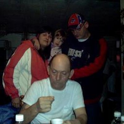 Profile Picture of Jennifer Thayer (@hlenka00) on Twitter